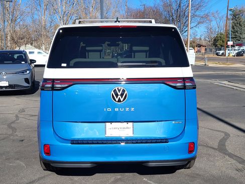 New 2025 Volkswagen ID. Buzz 1st Edition image 5