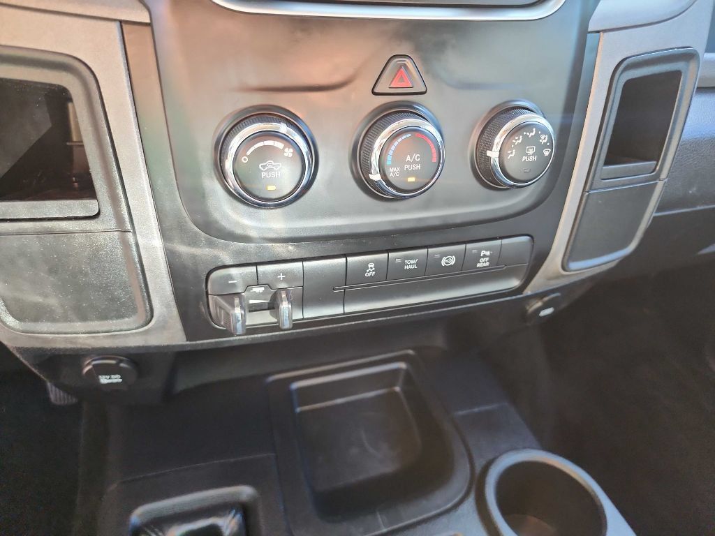 Used 2016 RAM 2500 Tradesman w/ Chrome Appearance Group AWD/4WD image 24