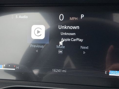 Used 2024 Jeep Grand Cherokee L Altitude AWD/4WD image 21