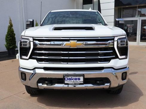Certified 2024 Chevrolet Silverado 2500 LTZ AWD/4WD image 7