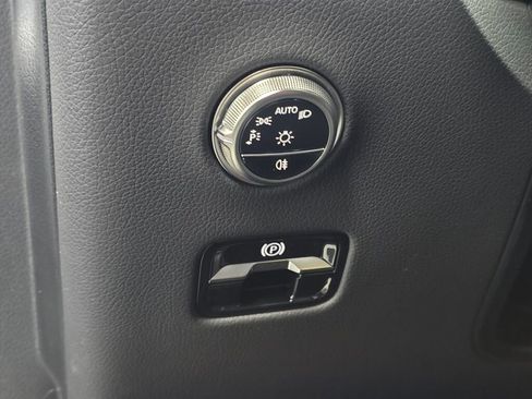 New 2026 Mercedes-Benz GLC 300 GLC 300 image 24