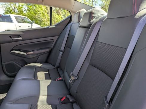 Used 2025 Nissan Altima 2.5 SR FWD image 14