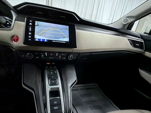 Used 2018 Honda Clarity Touring image 23