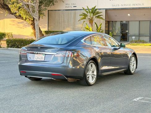 Used 2015 Tesla Model S 85 image 4