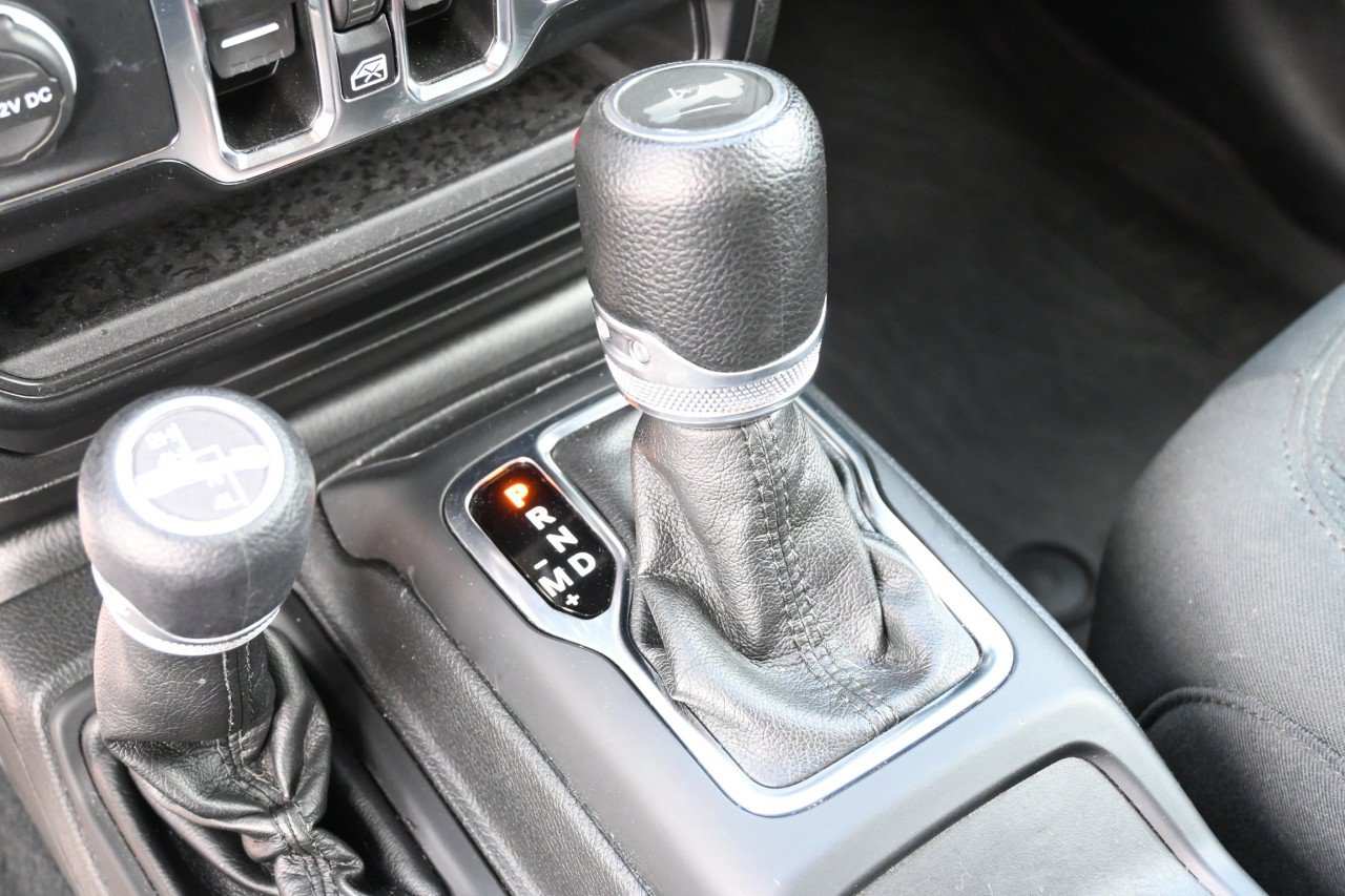 Used 2022 Jeep Wrangler Unlimited Sport AWD/4WD image 14