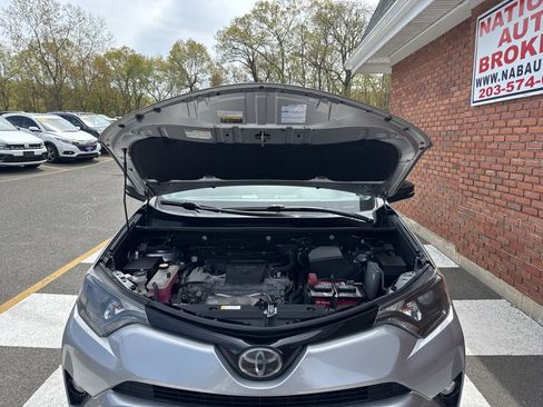 Used 2018 Toyota RAV4 Adventure w/ Cold Weather Package AWD/4WD image 33