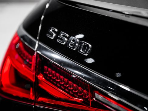Used 2022 Mercedes-Benz S 580 4MATIC Sedan image 12