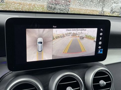 Used 2022 Mercedes-Benz GLC 300 image 26