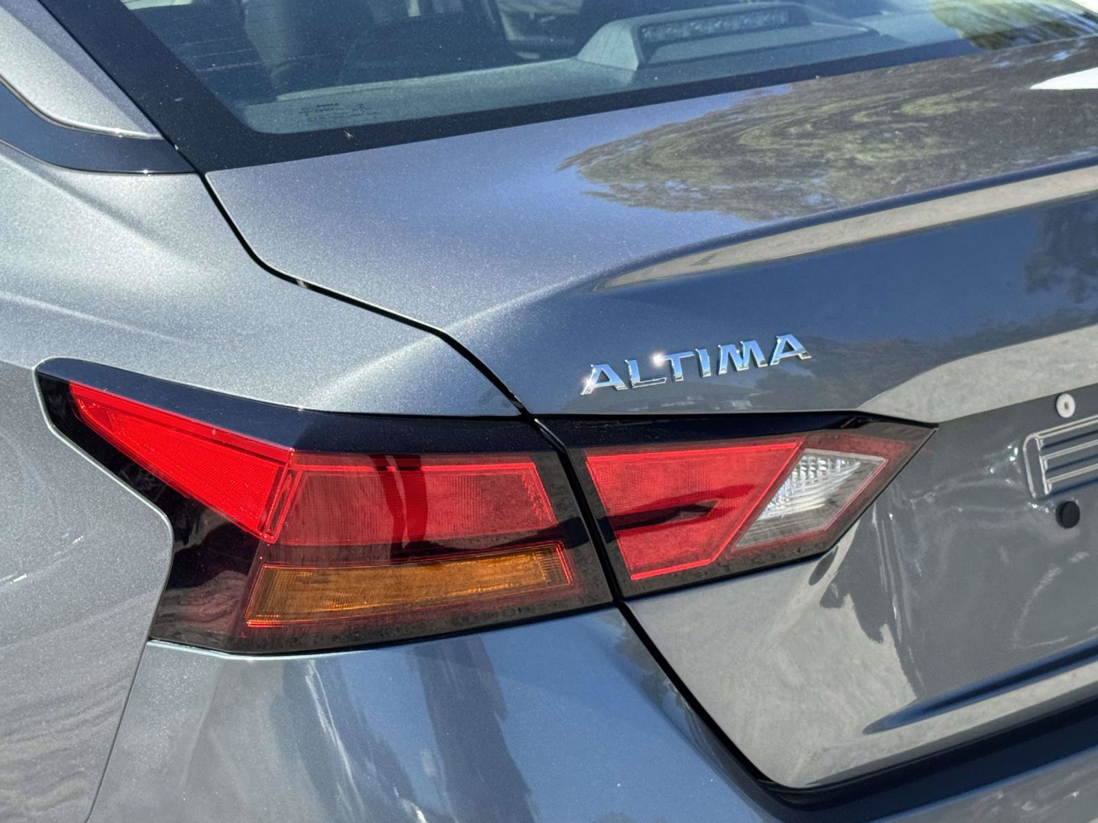 Used 2019 Nissan Altima 2.5 SL FWD image 8