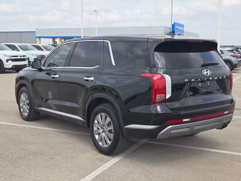 Used 2025 Hyundai Palisade SE image 5