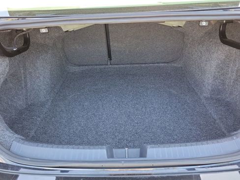 Used 2024 Volkswagen Jetta SE image 8