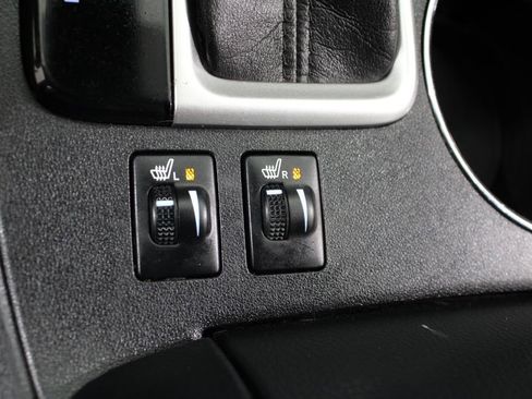 Used 2017 Toyota Highlander XLE image 31