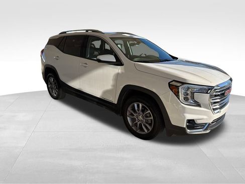 Used 2022 GMC Terrain SLT image 3