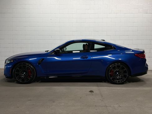 Used 2025 BMW M4 Competition w/ Executive Package RWD image 2
