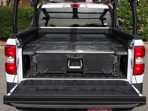 Used 2025 Ford Maverick XLT w/ Equipment Group 302A image 9