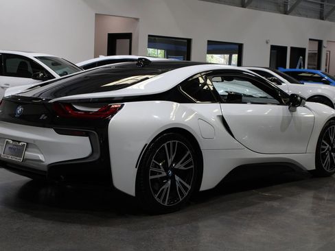 Used 2016 BMW i8 image 15