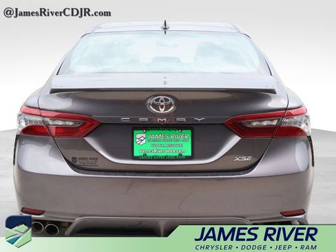 Used 2024 Toyota Camry XSE FWD image 4