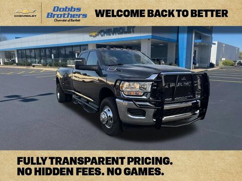 Used 2024 RAM 3500 Tradesman w/ Chrome Appearance Group AWD/4WD image 1