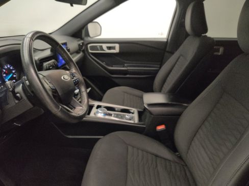 Used 2020 Ford Explorer XLT w/ Comfort Package image 17