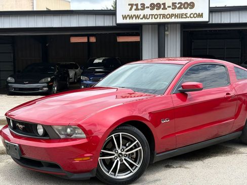 Used 2012 Ford Mustang GT Premium w/ HID Headlamps & Security Pkg RWD image 21