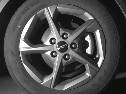 Used 2025 Kia K4 LXS FWD image 13