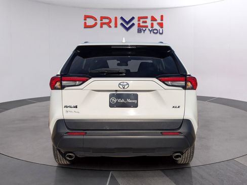 Used 2024 Toyota RAV4 XLE image 4