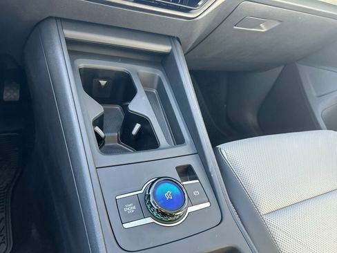 New 2026 Volkswagen Tiguan SE FWD image 56
