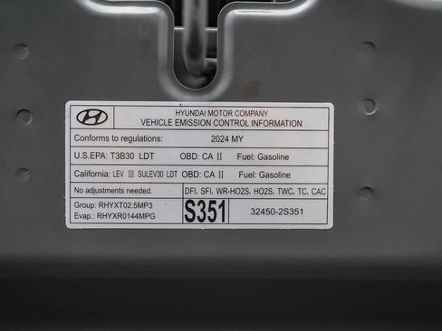 Certified 2024 Hyundai Santa Fe Limited image 26