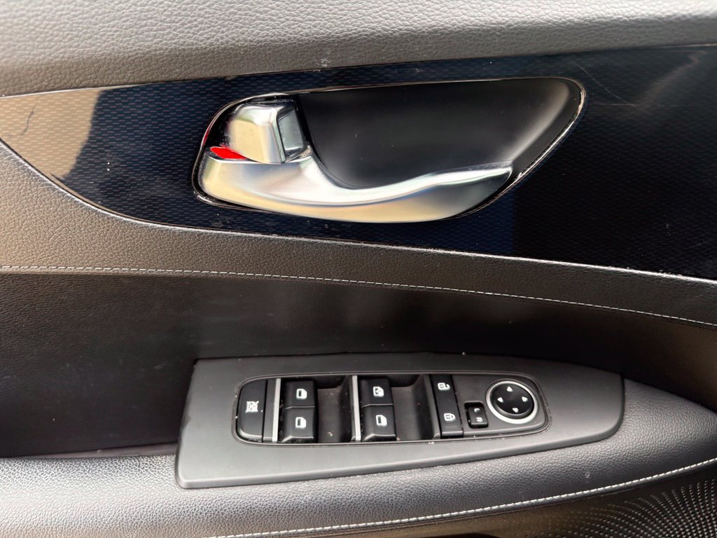 Used 2023 Kia Forte GT-Line FWD image 14