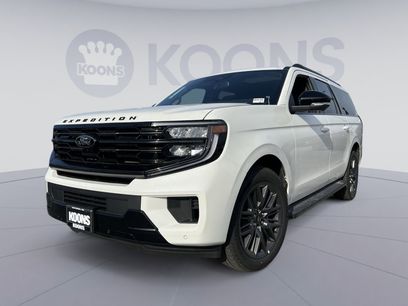 New 2026 Ford Expedition Max Platinum w/ Stealth Appearance Package