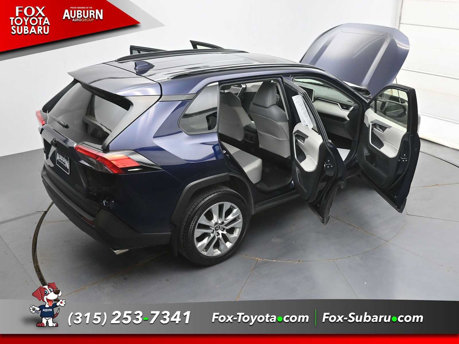 Used 2019 Toyota RAV4 XLE Premium w/ Cold Weather Package AWD/4WD image 37