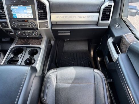 Used 2019 Ford F250 Lariat image 17