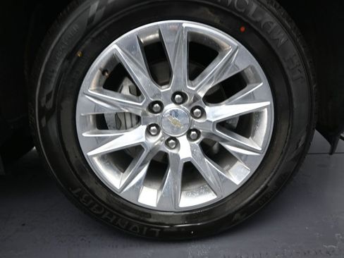 Used 2022 Chevrolet Silverado 1500 LTZ w/ Z71 Off-Road Package image 14