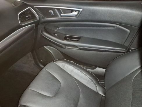 Used 2015 Ford Edge Titanium w/ Equipment Group 301A AWD/4WD image 28