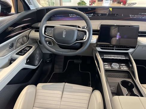 New 2026 Lincoln Nautilus Reserve image 24