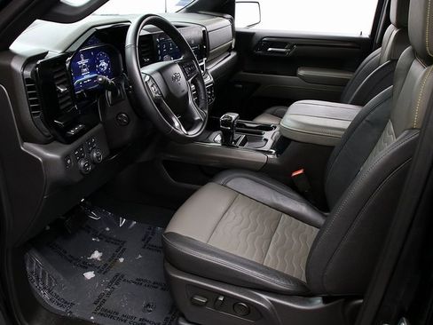 Certified 2024 Chevrolet Silverado 1500 ZR2 w/ Technology Package image 11