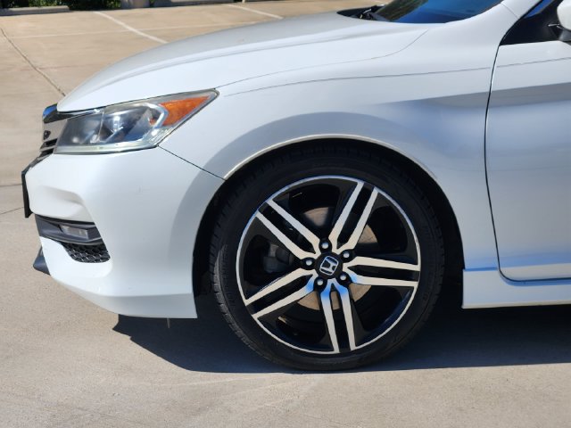 Used 2017 Honda Accord Sport Special Edition image 8