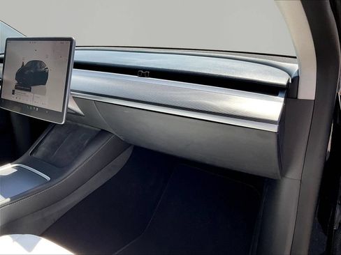 Used 2022 Tesla Model Y Performance AWD/4WD image 28