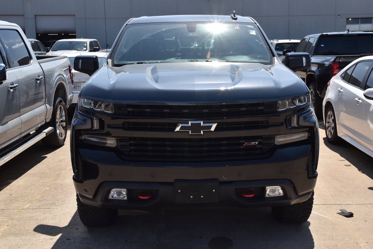 Used 2021 Chevrolet Silverado 1500 LT Trail Boss w/ Convenience Package II AWD/4WD image 3