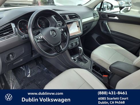 Used 2018 Volkswagen Tiguan SEL image 9
