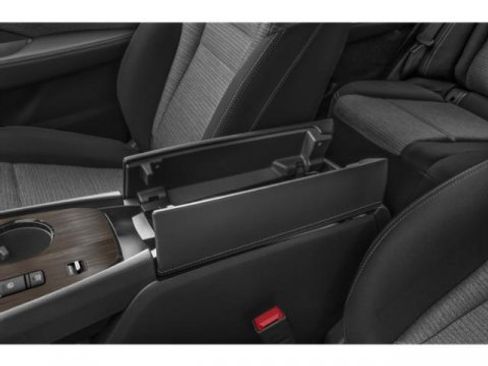 Used 2023 Nissan Rogue S image 17