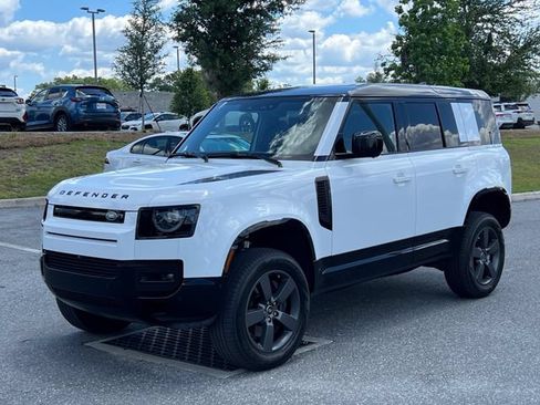 Certified 2025 Land Rover Defender 110 X-Dynamic SE AWD/4WD image 1