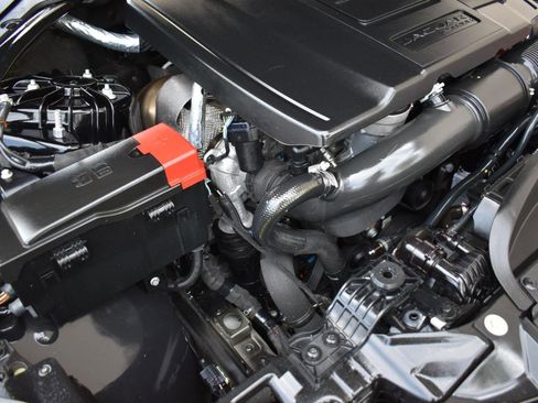 Used 2019 Jaguar XE Prestige image 47