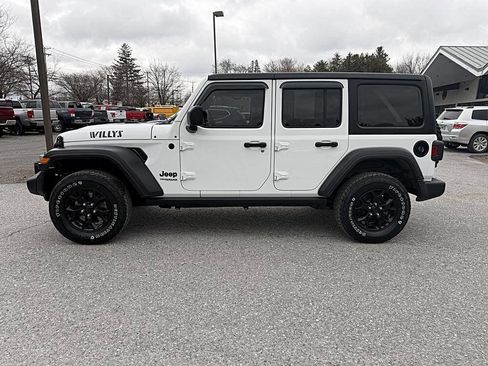 Used 2020 Jeep Wrangler Unlimited Sport image 2