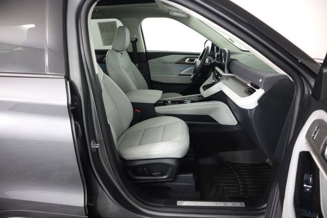 Certified 2025 Ford Explorer Platinum w/ Ultimate Package AWD/4WD image 68