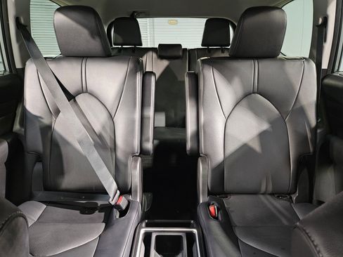 Used 2025 Toyota Grand Highlander AWD image 13