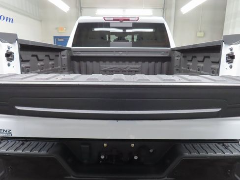 Used 2023 Chevrolet Silverado 1500 ZR2 image 40