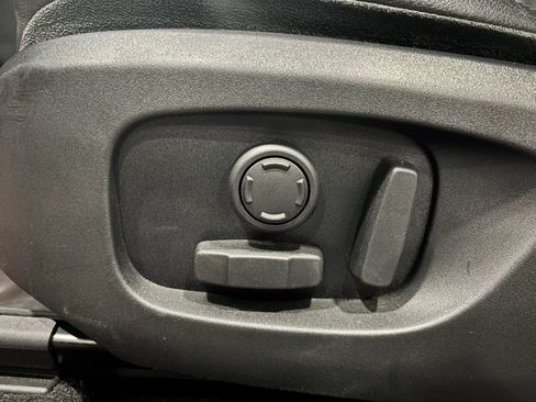 Used 2019 Land Rover Discovery Sport HSE AWD/4WD image 13