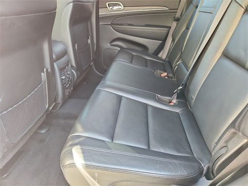 Used 2021 Jeep Grand Cherokee Limited image 25
