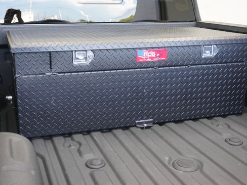 Used 2026 Ford F450 Platinum w/ FX4 Off-Road Package AWD/4WD image 40
